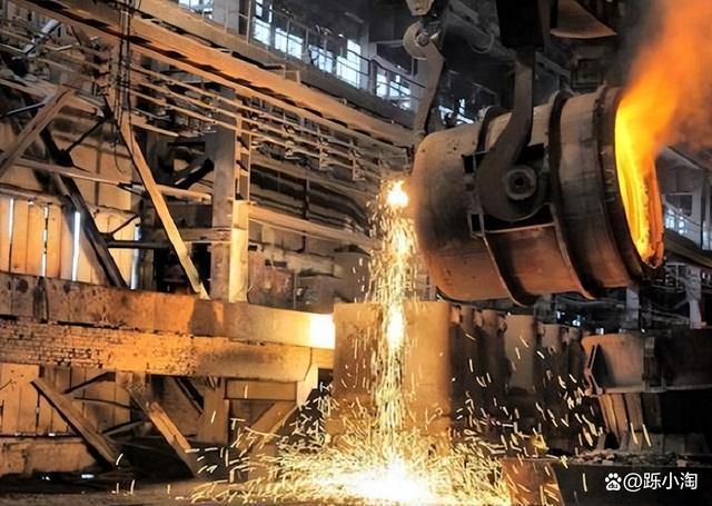 钢铁是现代工业中最重要的金属材料,有数据统计铁器产品的消耗量已经